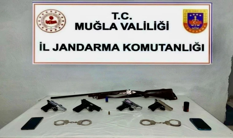 Ruhsatsız Tabanca Satan Şahıs Jandarma tarafından Kıskıvrak Yakalandı